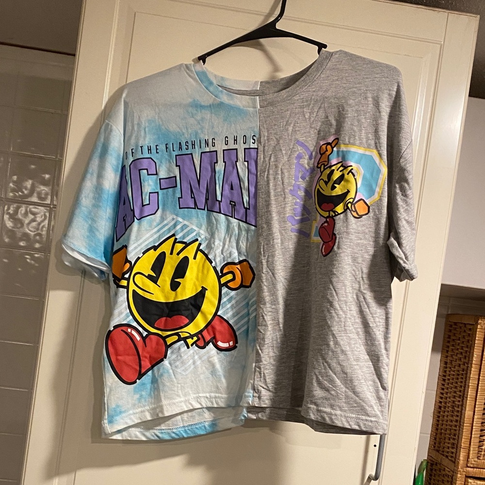 EUC Pac-Man Graphic T-Shirt size large